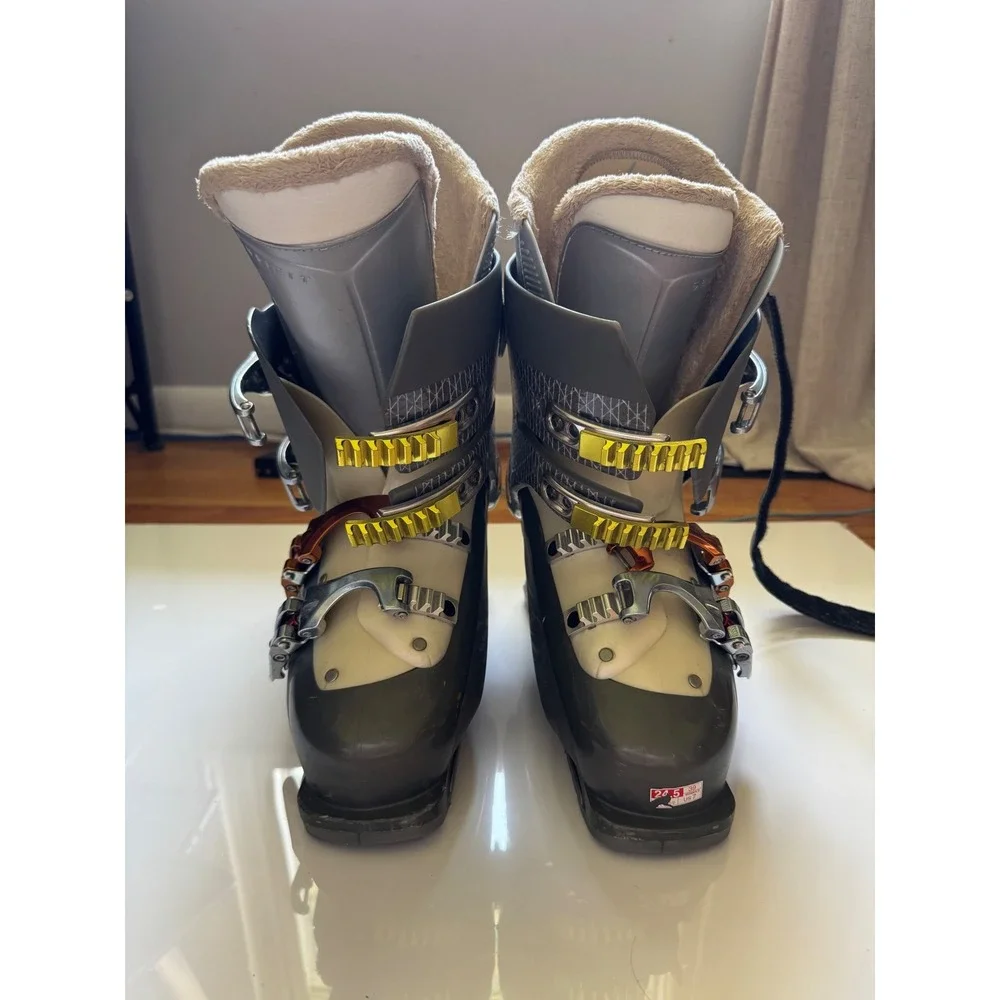 Salomon Irony 8 Women's Ski Boots Size 24.5 Mondo US 7.5 Grey Gold Alpine